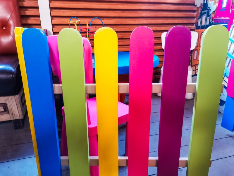 Who Does Fence Service